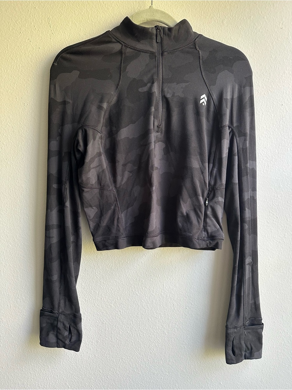 Lululemon Black Camo Half-zip Crop Jacket Thumbholes